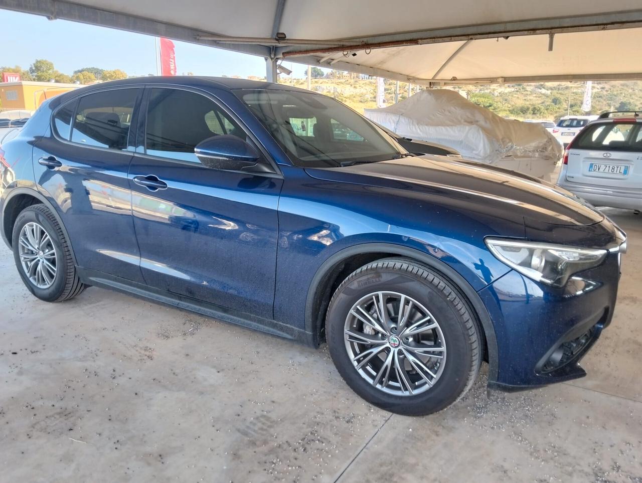 Alfa Romeo Stelvio 2.2 Turbodiesel 180 CV AT8 RWD Executive