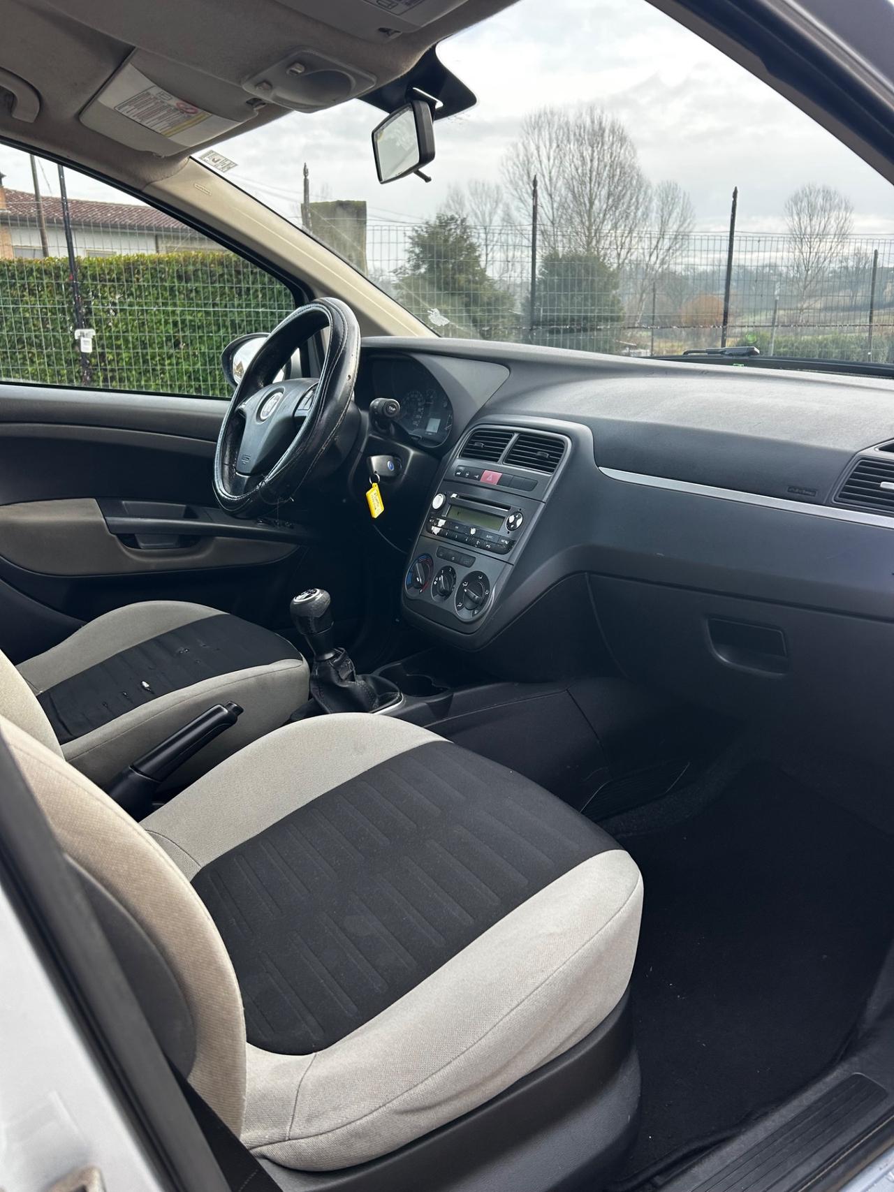 Fiat Grande Punto 1.3 MJT 75 CV 5 porte Active