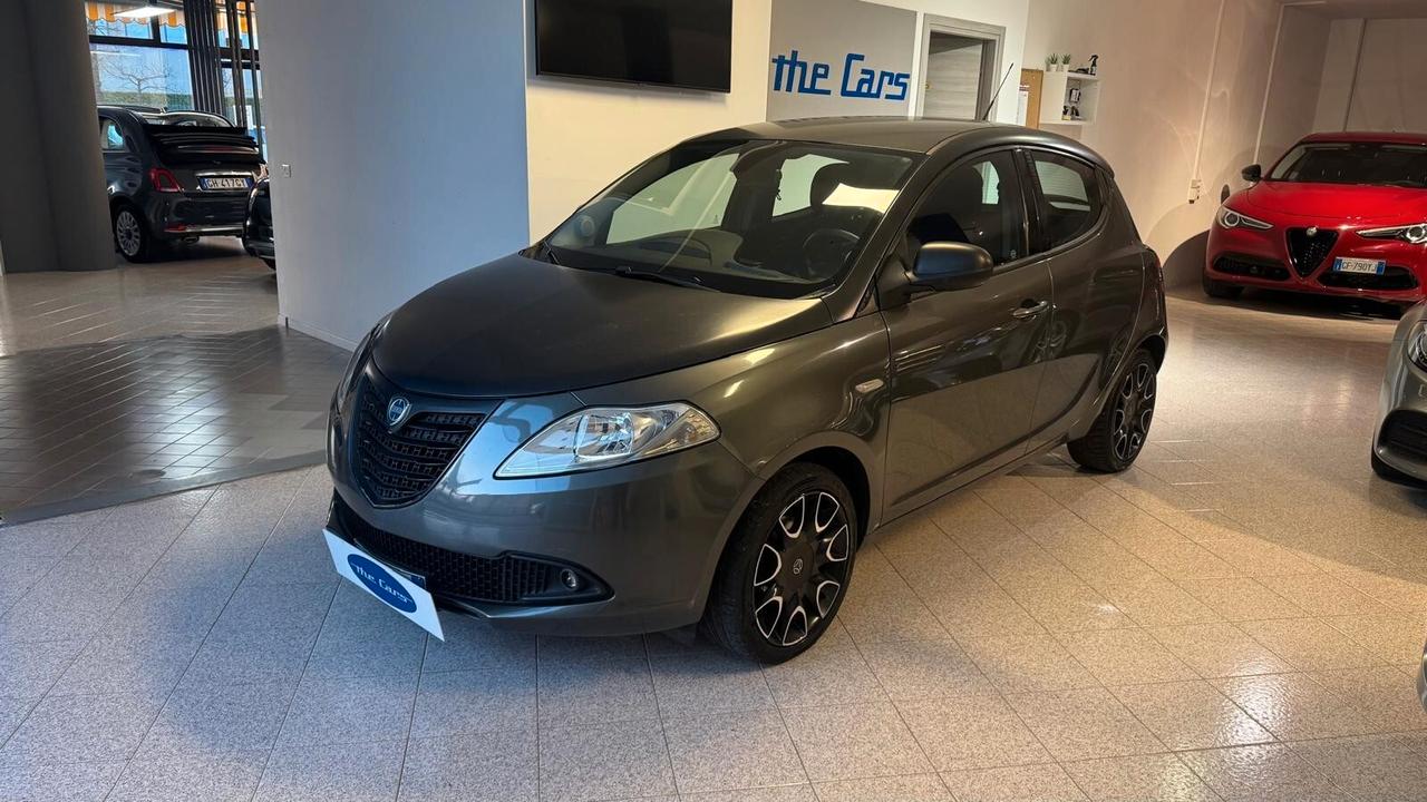 Lancia Ypsilon 1.2 69 CV 5 porte GPL Ecochic S Momodesign