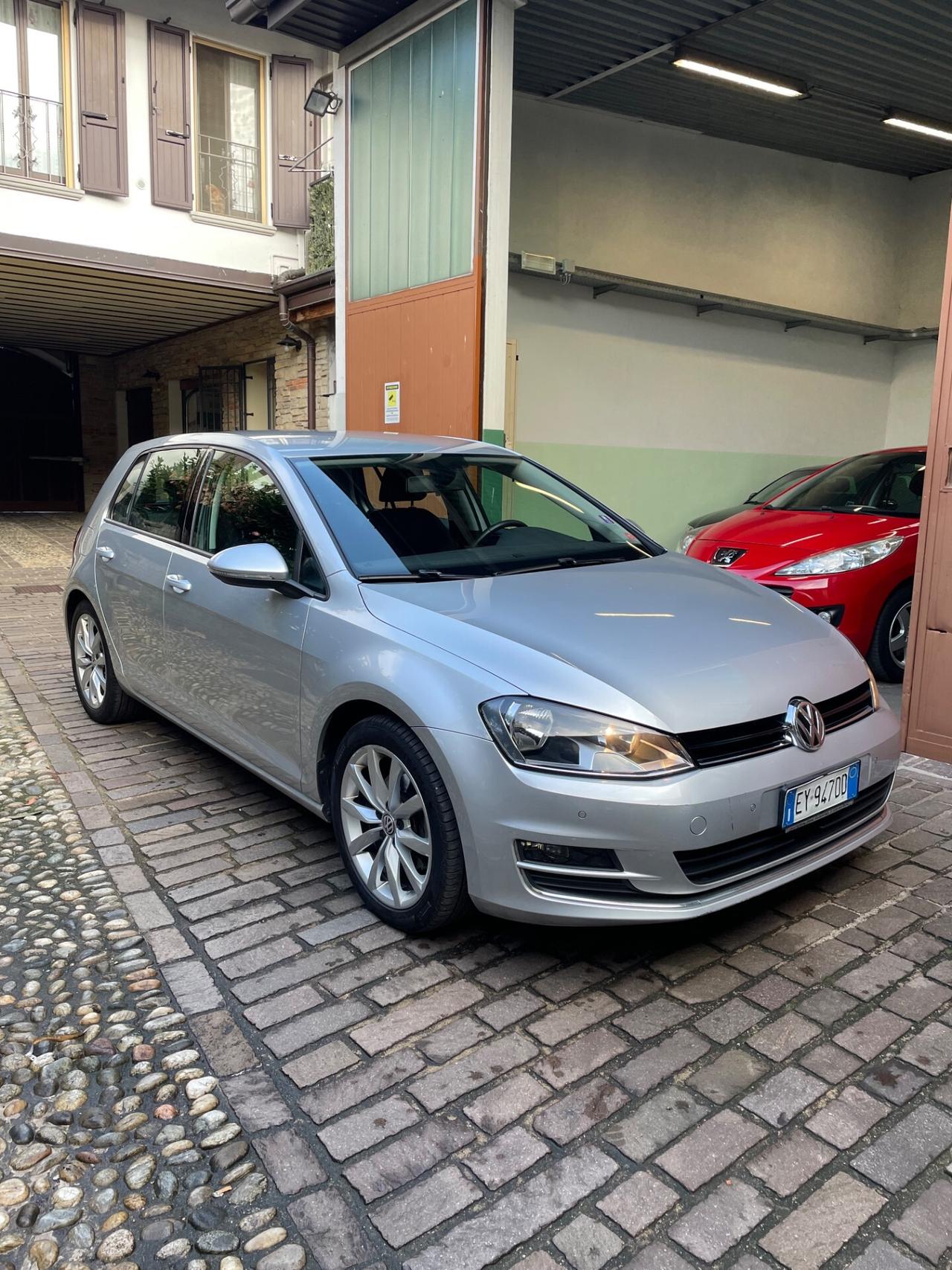 Volkswagen Golf 2.0 150cv DSG