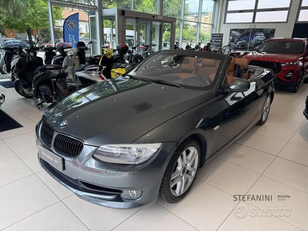 BMW Serie 3 325d cat Cabrio Attiva