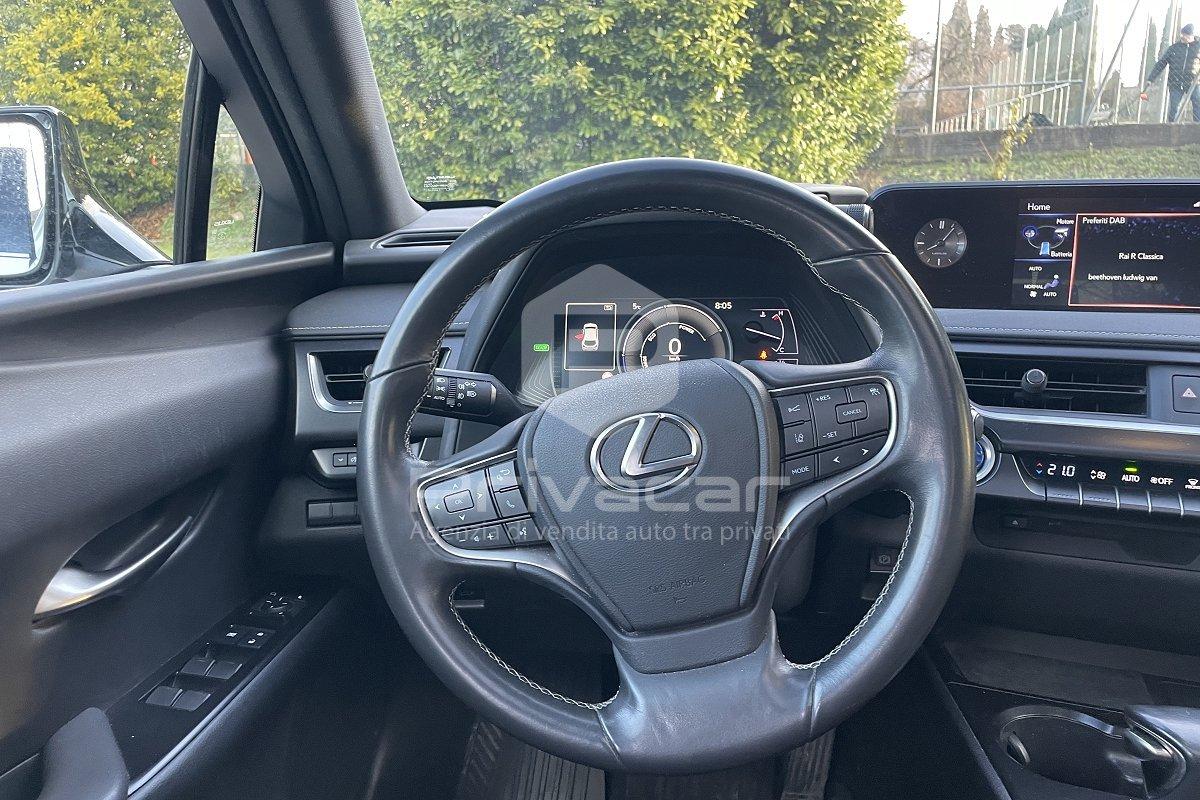 LEXUS UX Hybrid Luxury