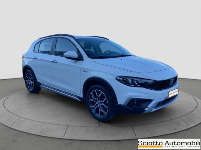 FIAT Tipo 1.5 Hybrid DCT 5 porte Cross