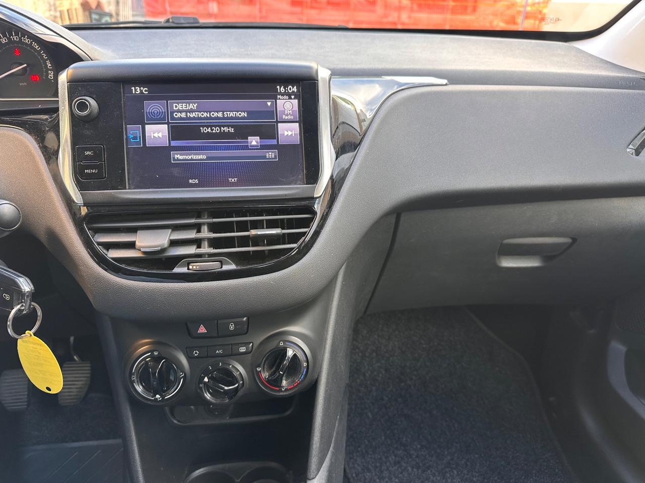 Peugeot 208 PureTech 82 5p. GPL Active