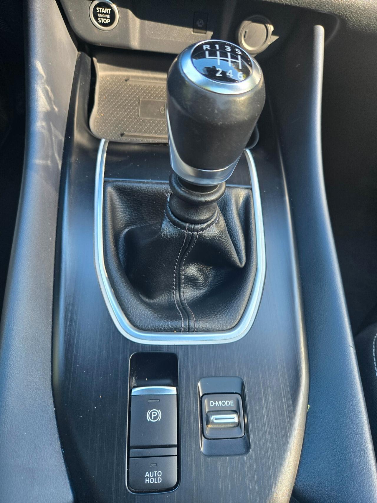 Nissan Qashqai MHEV 140 CV Tekna