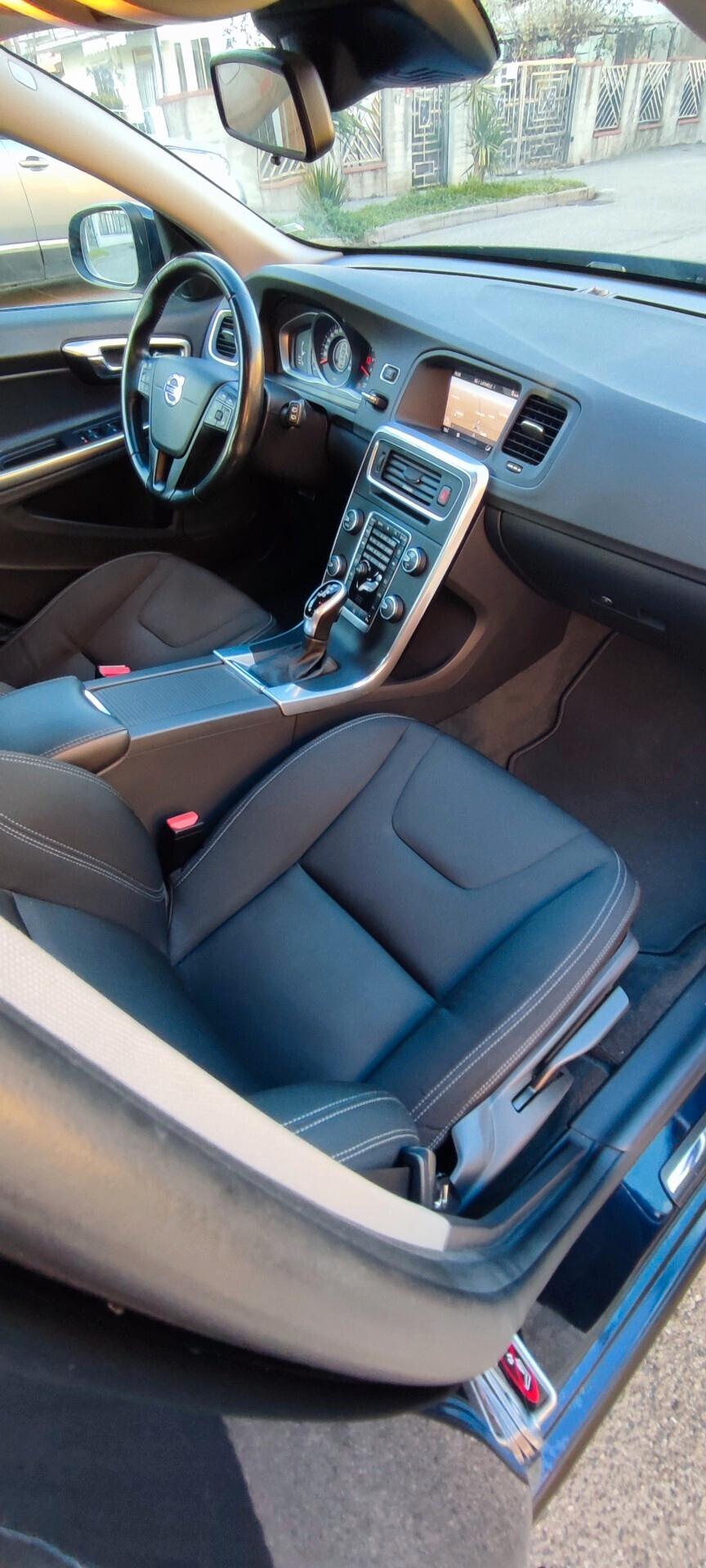 Volvo V60 D3 Geartronic Momentum