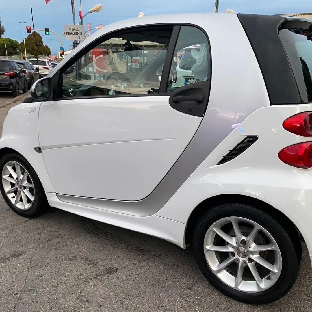 Smart ForTwo 1000 52 kW coupé passion ok per neo patentati