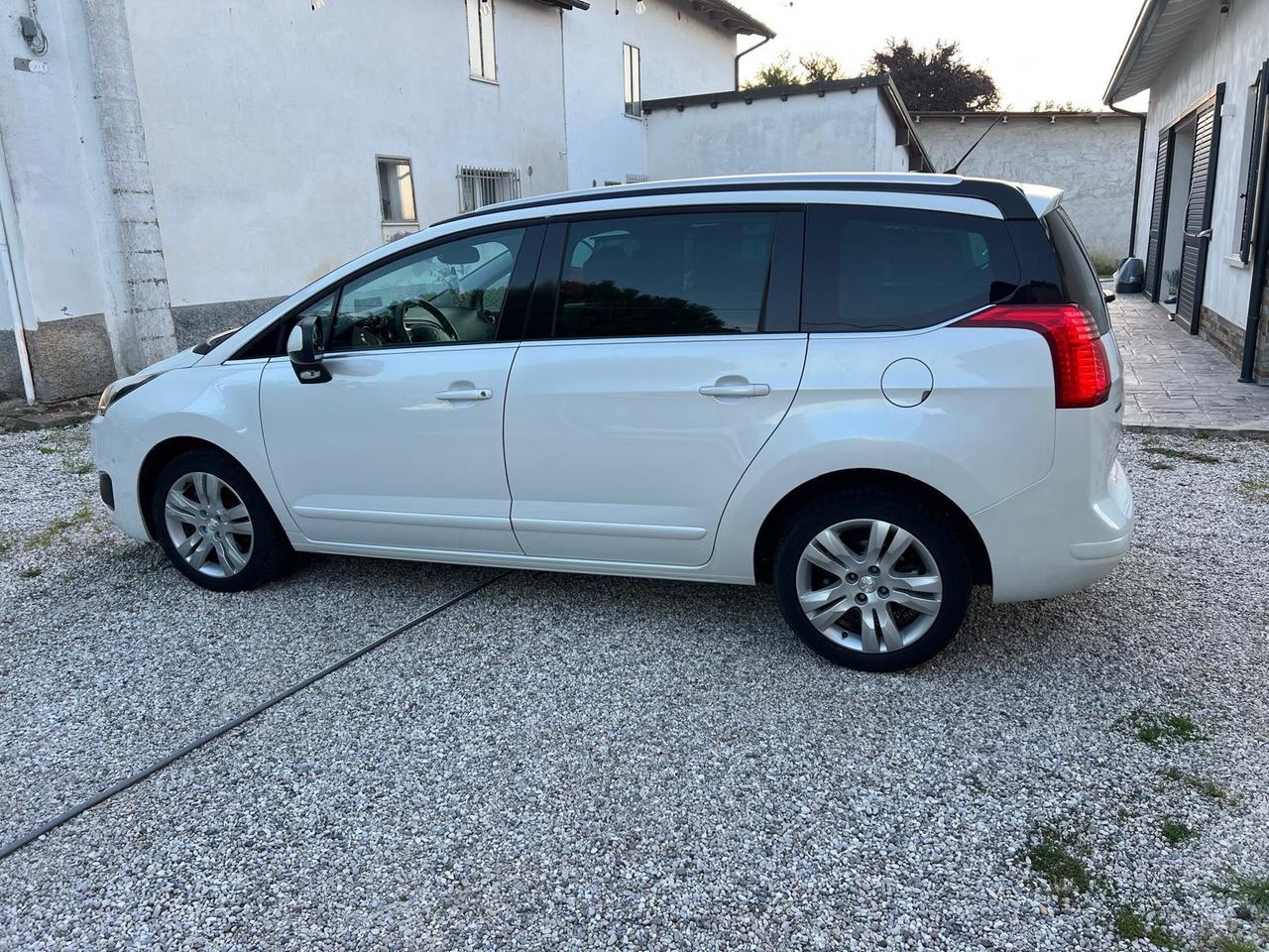 Peugeot 5008 BlueHDi 120 S&S Allure