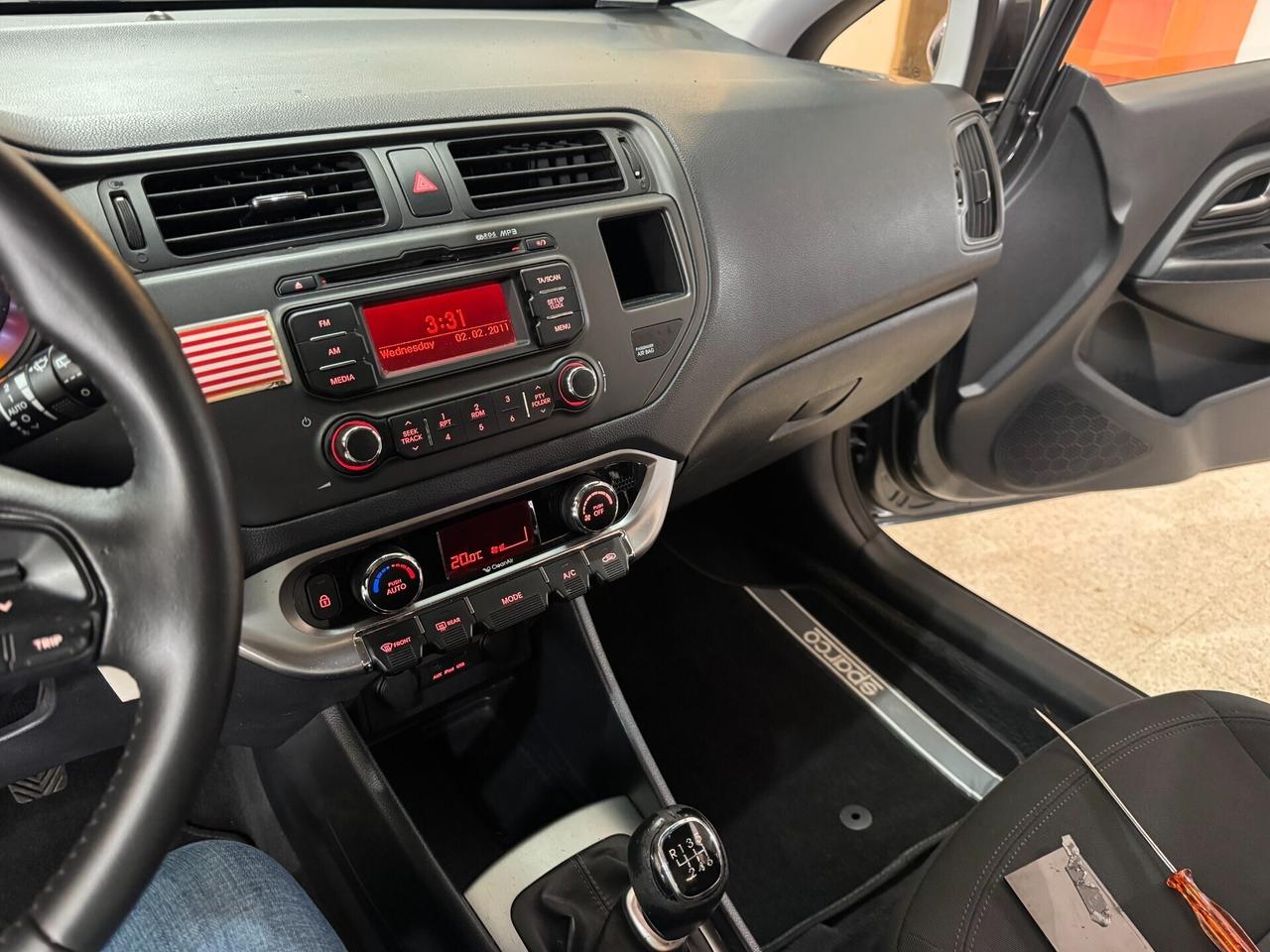 Kia Rio 1.4 CRDi 90 cv. EX PLUS OK NEOPATENTATI