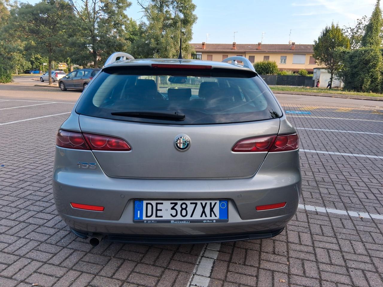Alfa Romeo 159 1.9 JTDm 16V Sportwagon Distinctive
