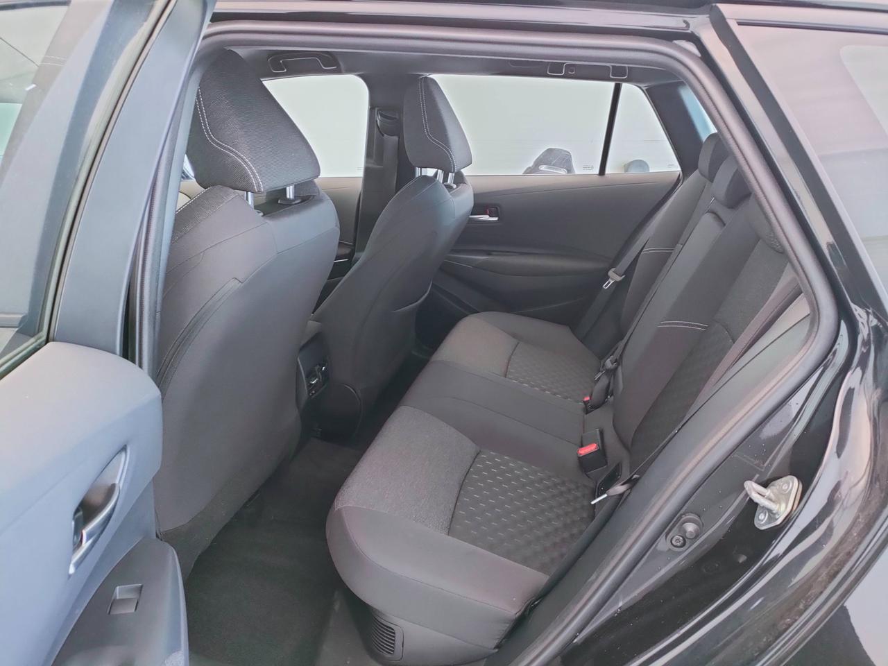 TOYOTA Corolla XII 2023 Touring Sports - Corolla Touring Sports 1.8h Active auto