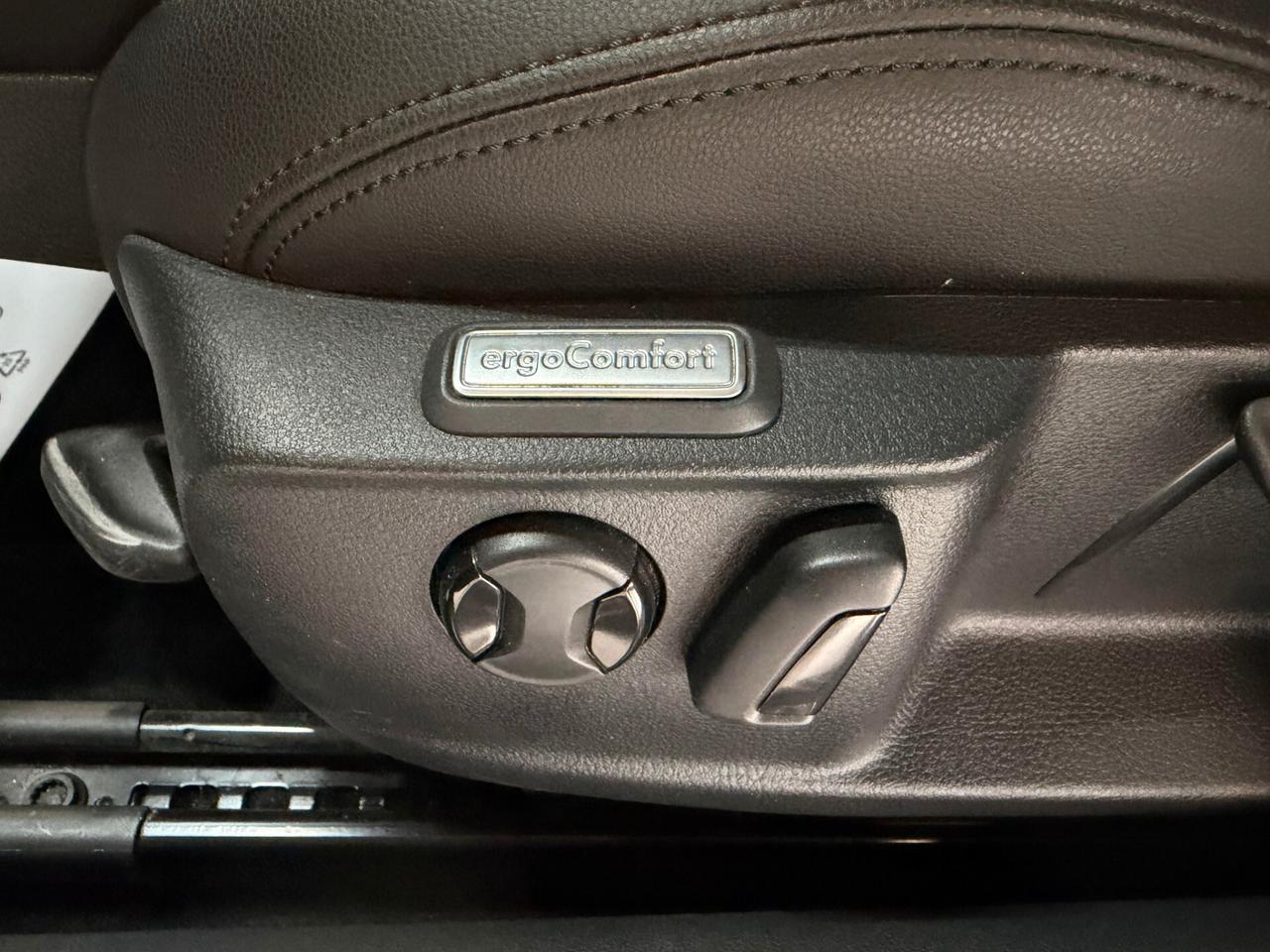 Volkswagen Passat Variant 2.0 TDI SCR 190 CV DSG Executive BMT