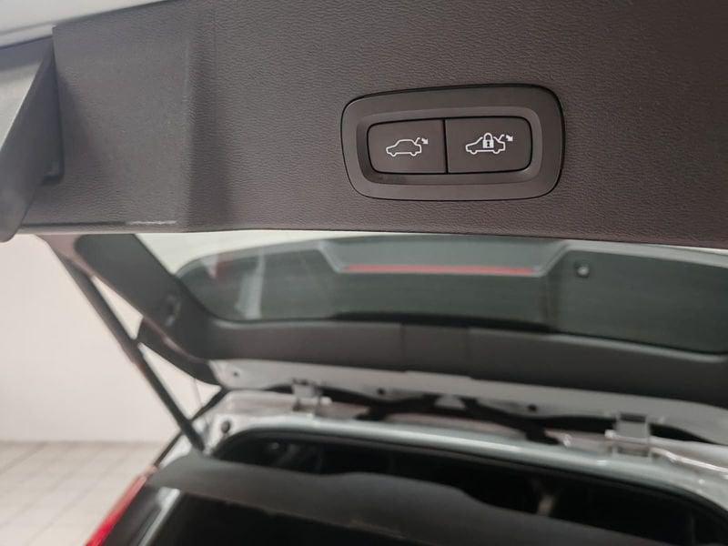 Volvo XC40 T3 Geartronic R-Design