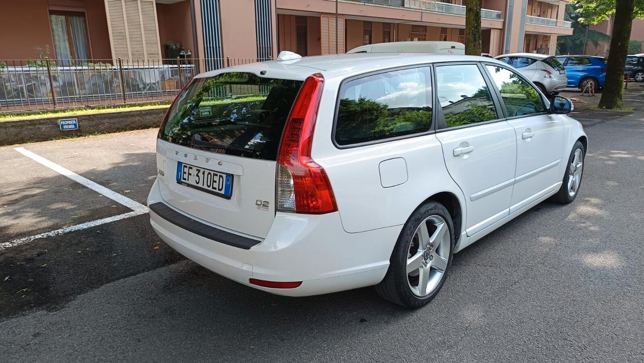 Volvo V50 D4 Geartronic R-design