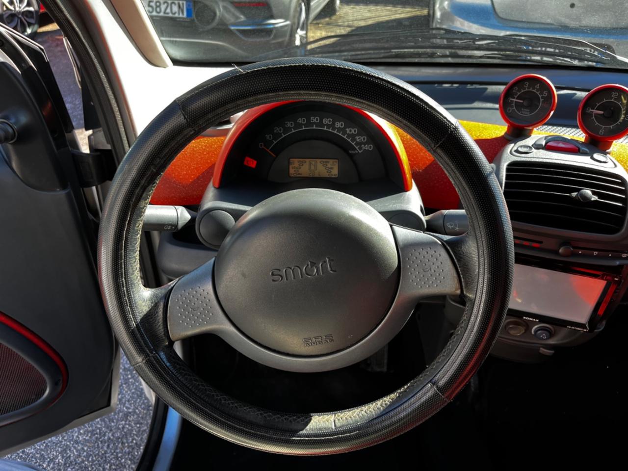 Smart 700 city-coupé pure (45 kW)