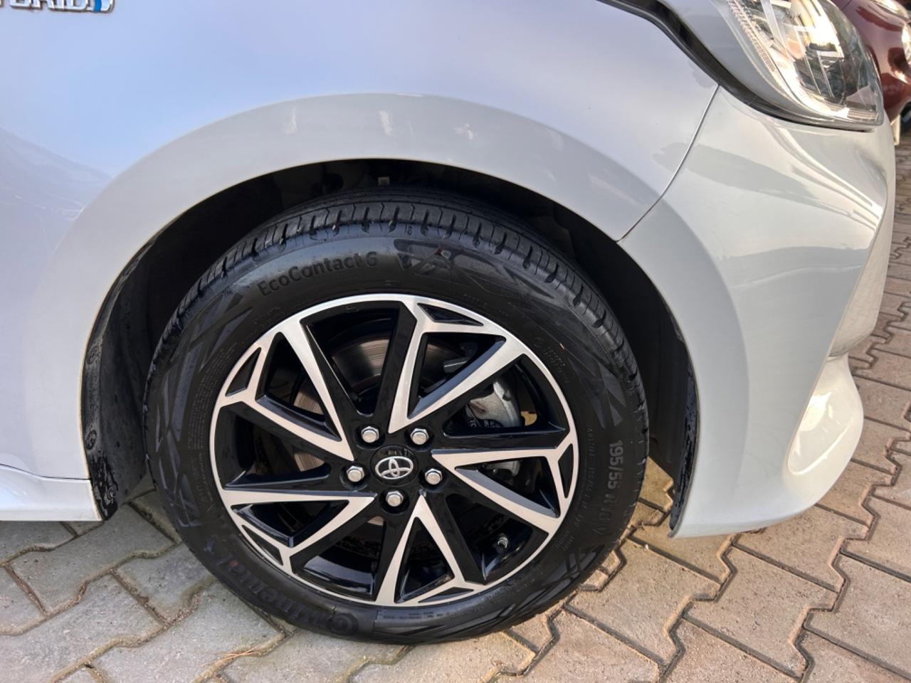 Toyota Yaris 1.5 Hybrid 5 porte Style