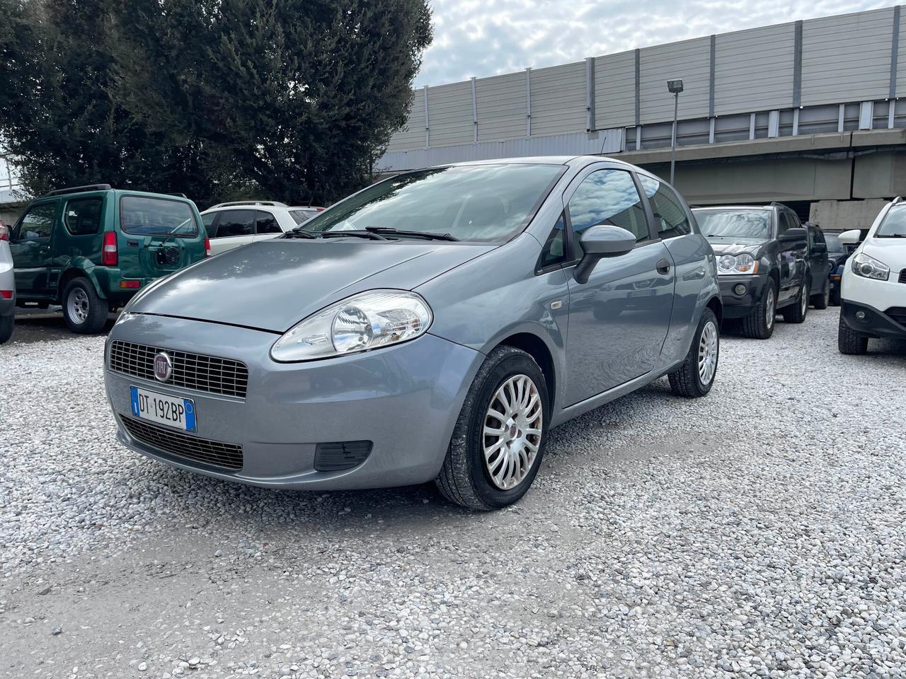 FIAT GRANDE PUNTO - 1.2 B - PER NEOPATENTATI