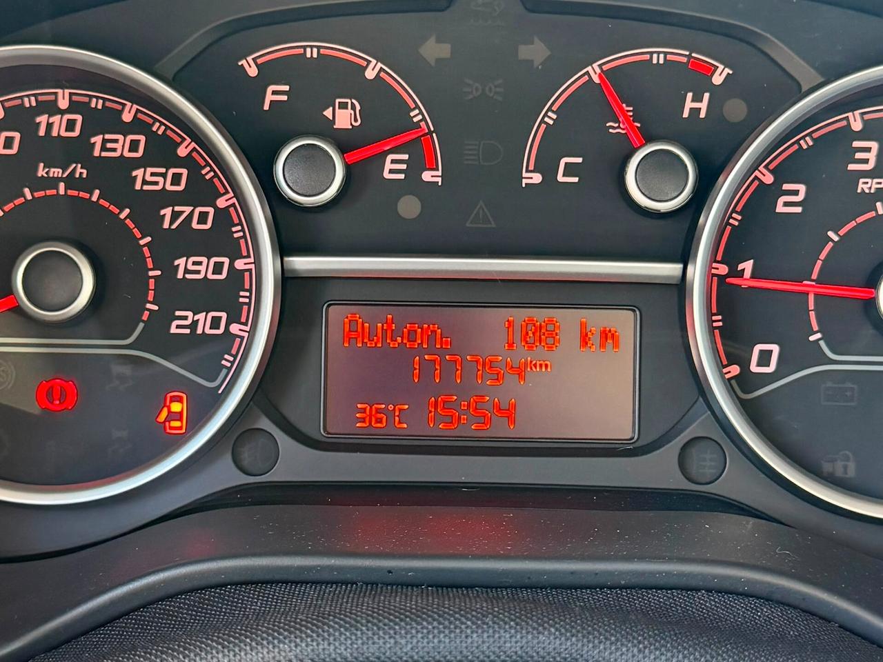 FIAT DOBLO' 1.6 AUTOCARRO 5 POSTI