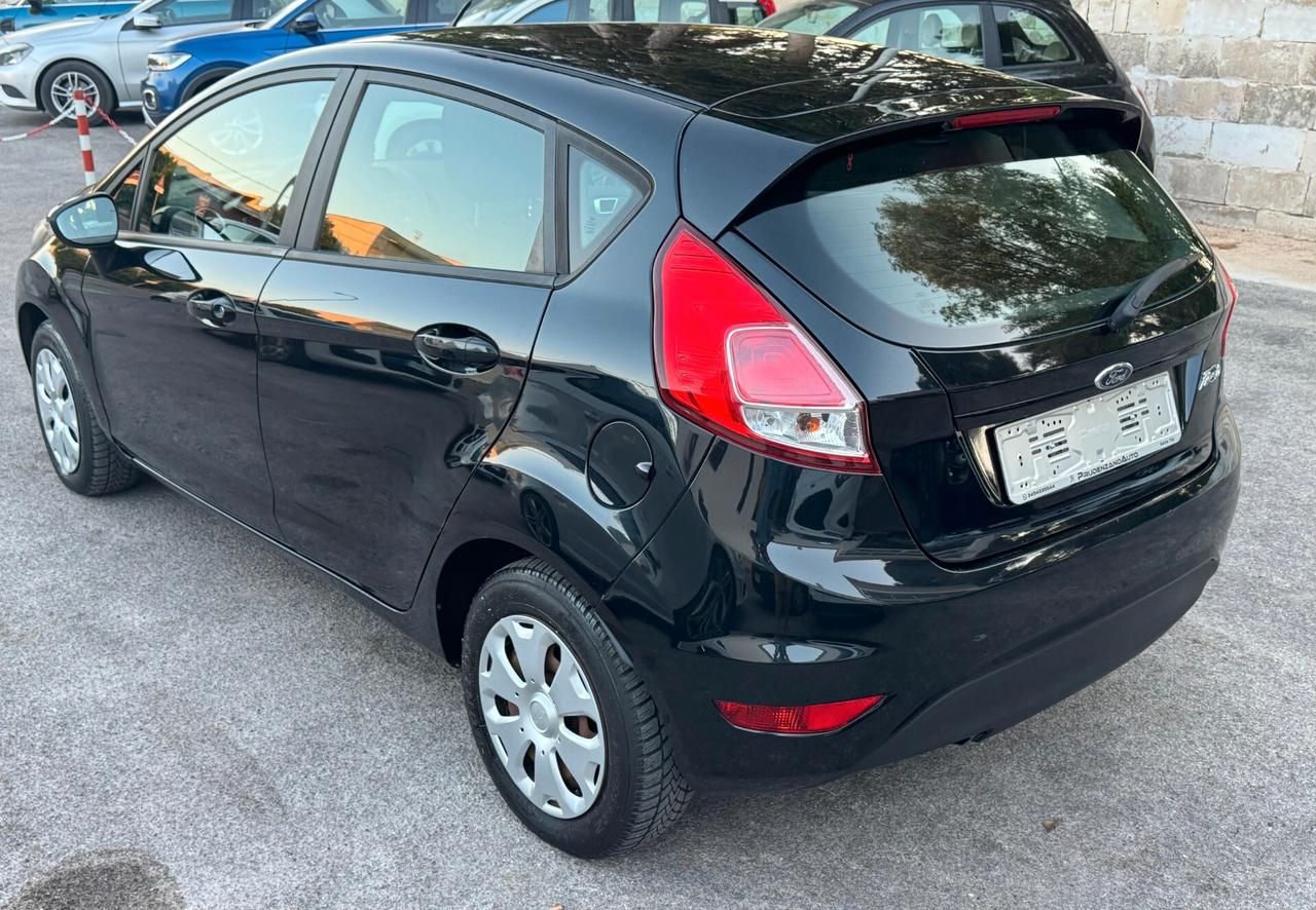 Ford Fiesta 1.5 TDCi 75CV 5 porte - Neopatentati