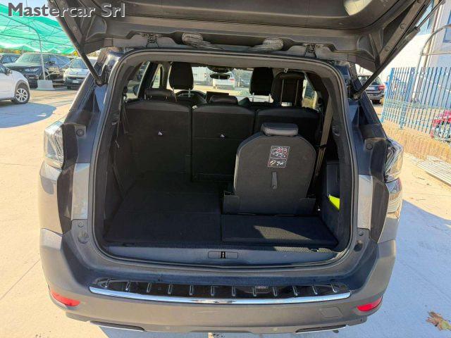 PEUGEOT 5008 II 2021 1.5 bluehdi GT 7 Posti Navi - GM225WJ