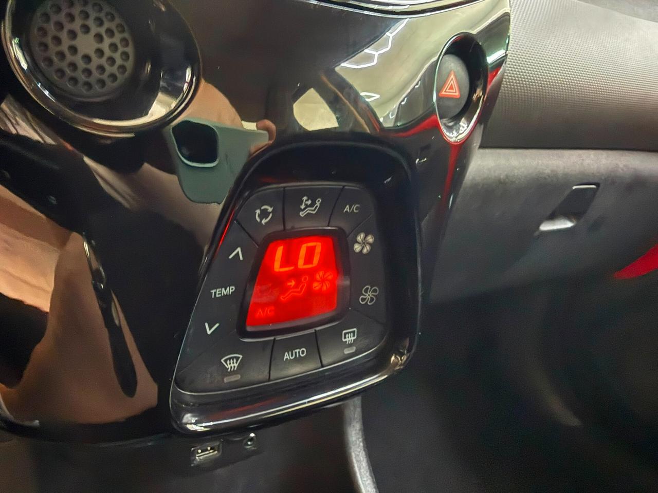 Peugeot 108 VTi 68 5 porte Allure TOP!