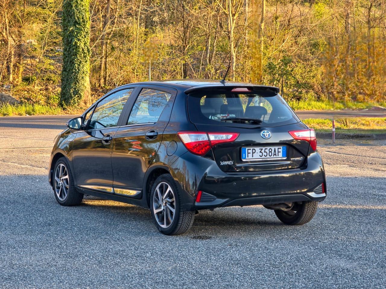 Toyota Yaris 1.5 Hybrid 5 porte 2018-E6 Automatico NEO