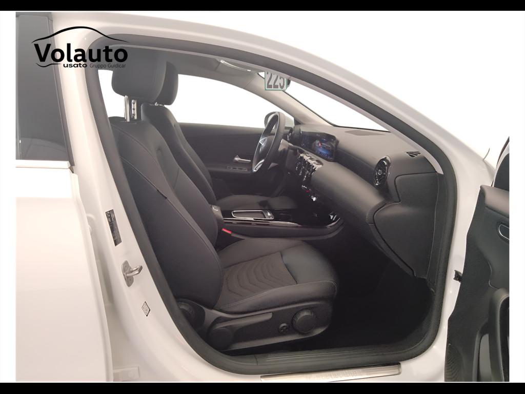 Mercedes-Benz Classe A - W177 2023 - A 180 d Advanced auto