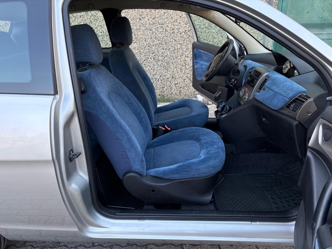 Lancia Ypsilon 1.2 Argento