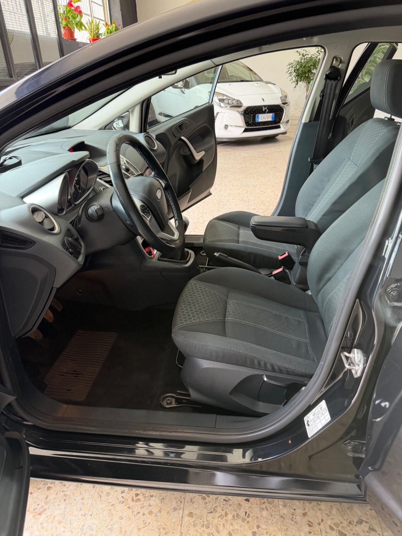 Ford Fiesta 1.6 TDCi 95 CV 5p. Titanium