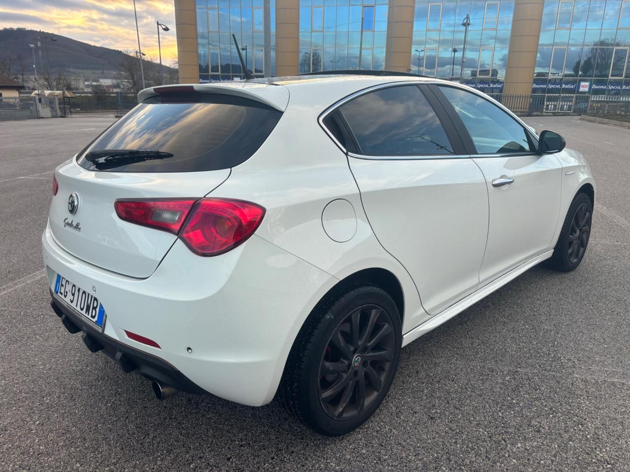 Alfa Romeo Giulietta 2.0 JTDm-2 170 CV Distinctive