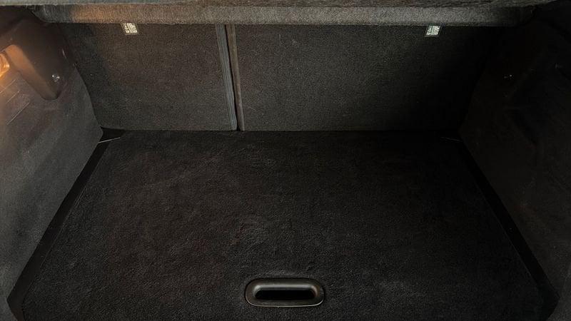 Renault Captur 1.6 E-TECH Hybrid Intens Auto 145cv 1.6 E-Tech hybrid Intens 145cv auto