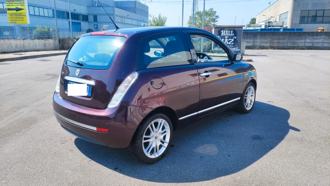 Lancia Ypsilon 1.4 16V AUTOMATICA NEOPATENTATI - 2006