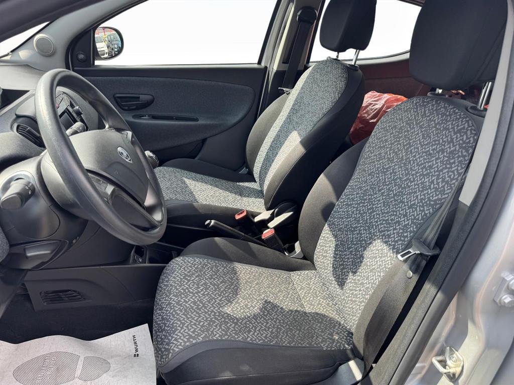 LANCIA Ypsilon III 2021 - Ypsilon 1.0 firefly hybrid Silver s&s 70c