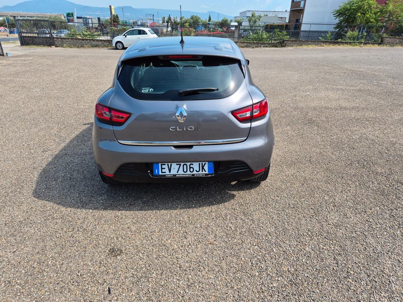 Renault Clio 1.2 75CV 5 porte Wave