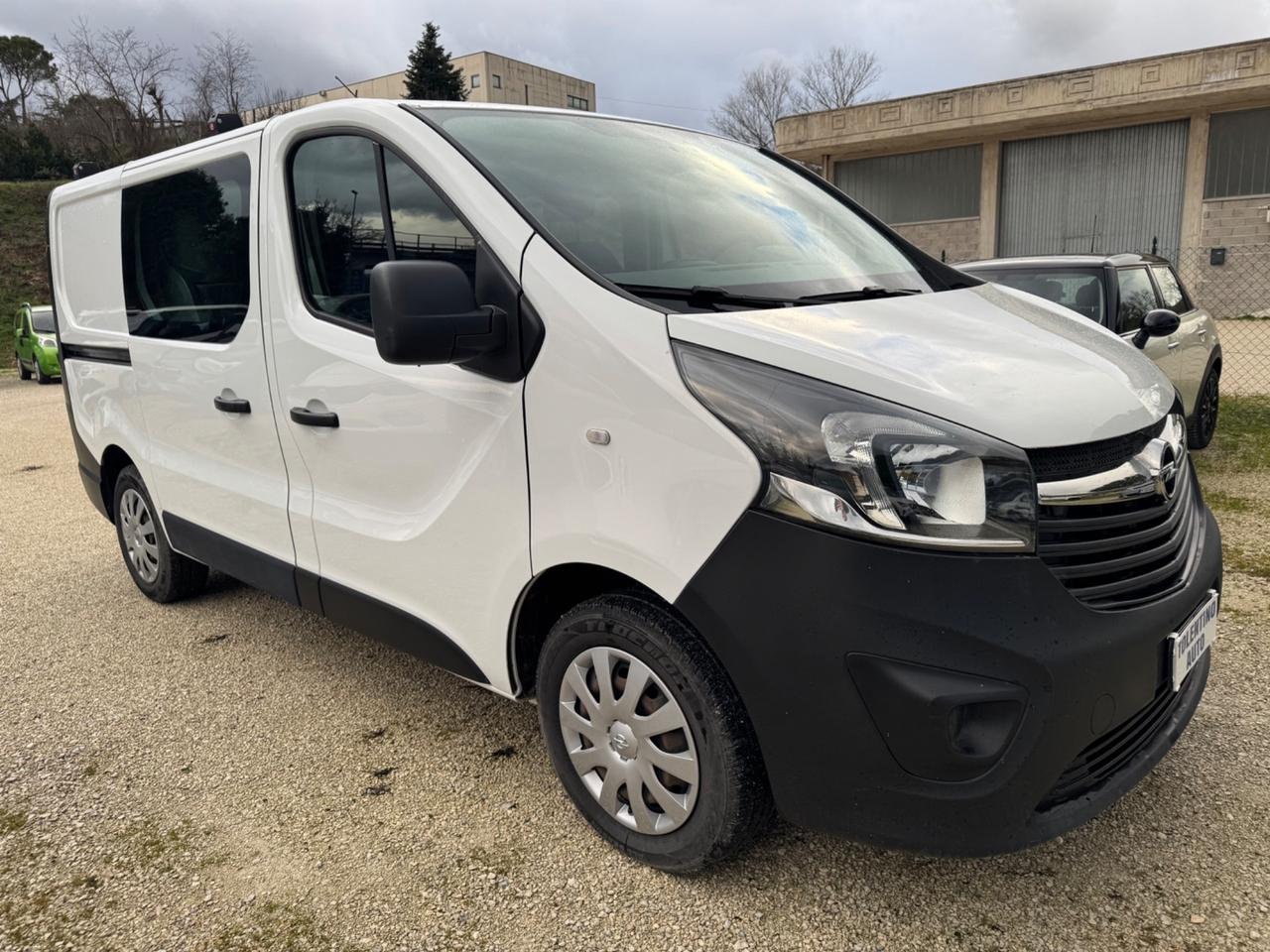 Opel Vivaro 1.6 CDTI 120Cv 6 Posti Autocarro