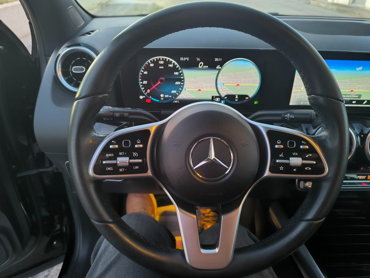 MERCEDES GLA SPORT PLUS 180cdi 09/2022 MOTORE 2.0 MERCEDES