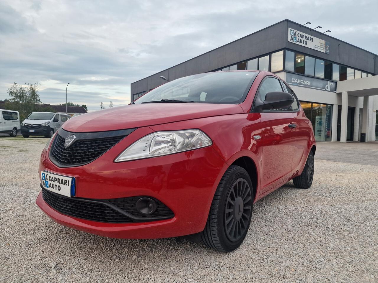 Lancia Ypsilon 1.2 69 CV 5 porte Elefantino