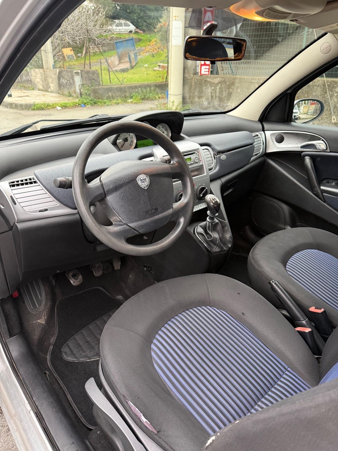 Lancia Ypsilon 1.2 benzina