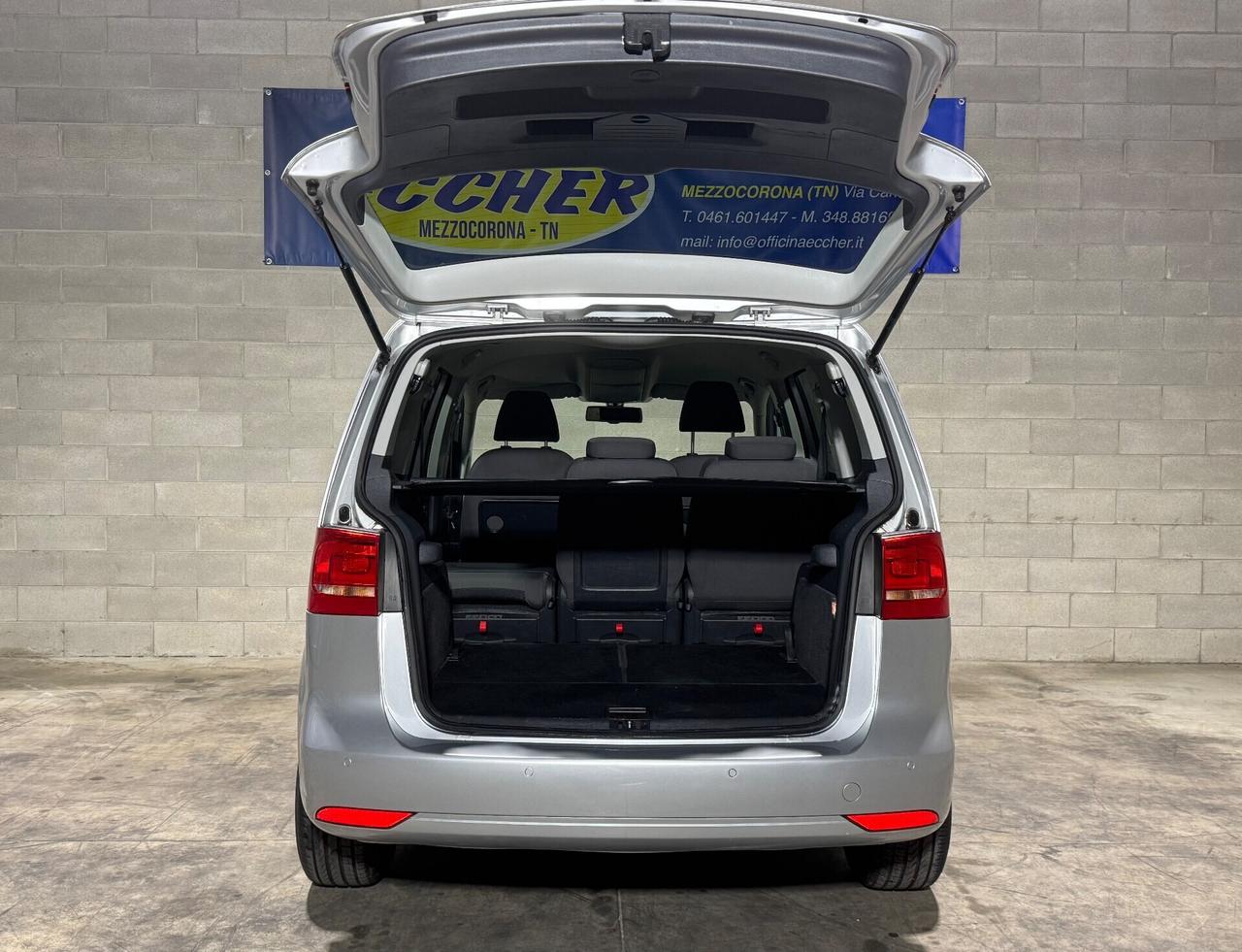Volkswagen Touran 1.6 TDI 7 POSTI NEOPATENTATI