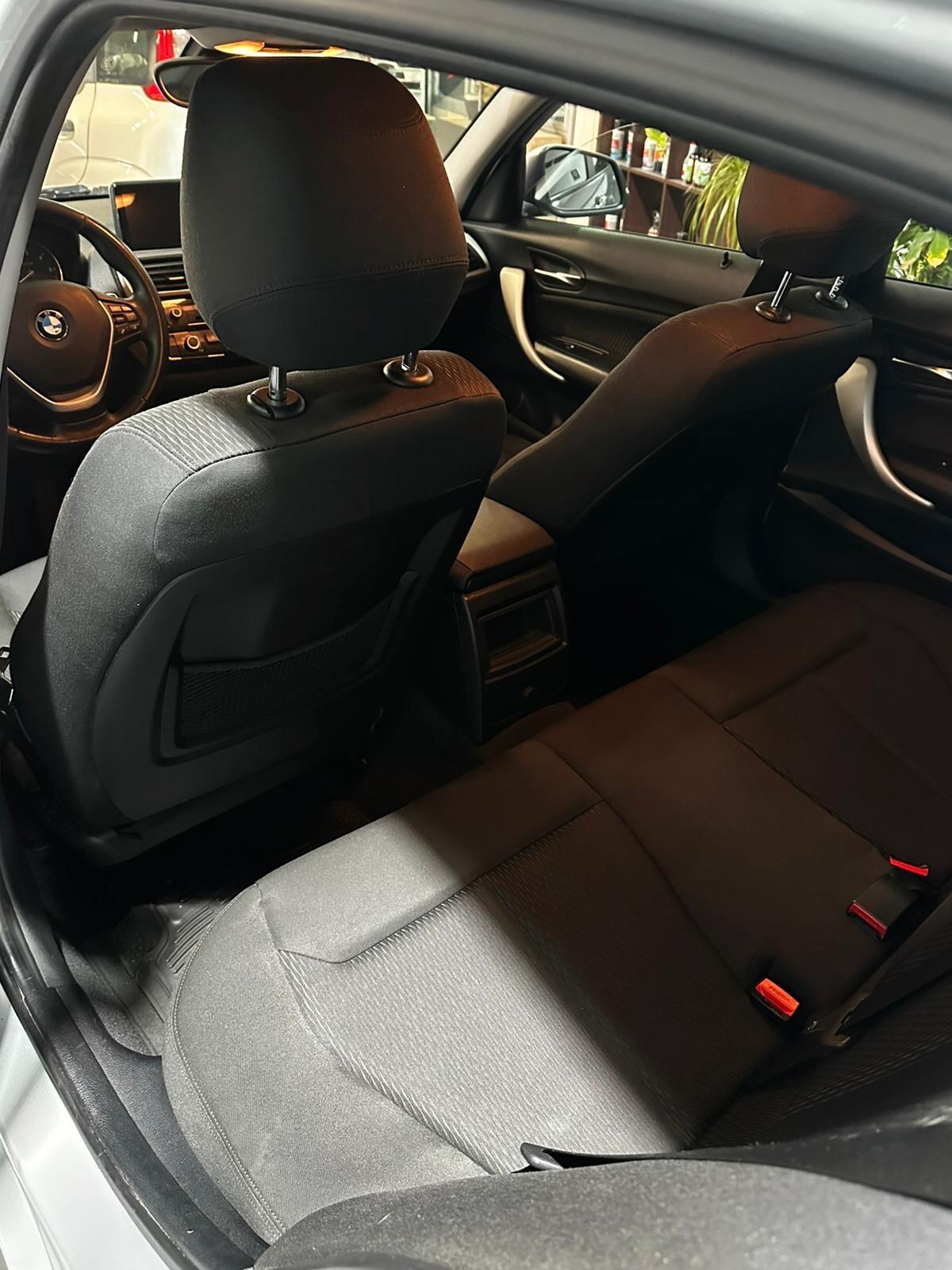 Bmw 116 120d 5p. Urban