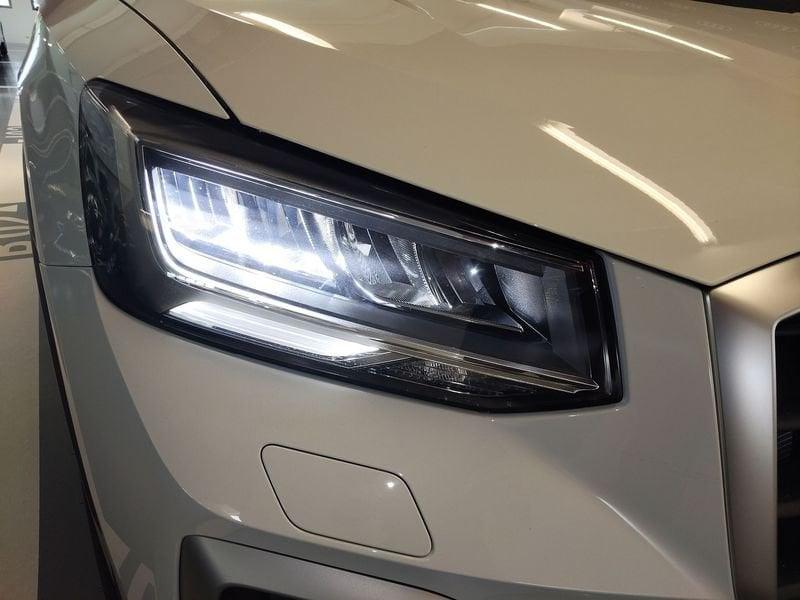 Audi Q2 35 TDI S tronic Business Advanced