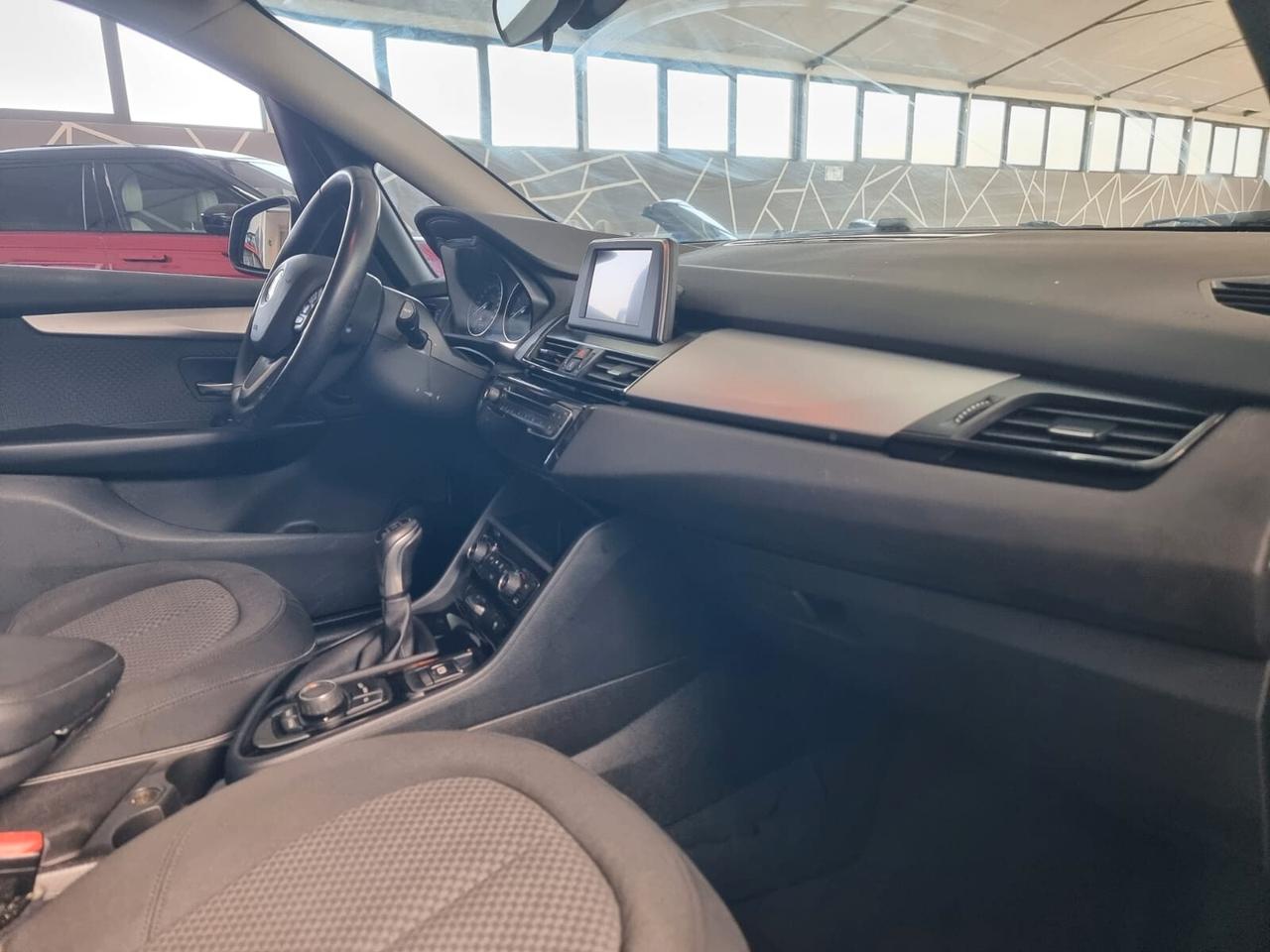 Bmw 216d Active Tourer Advantage NEOPATENTATI