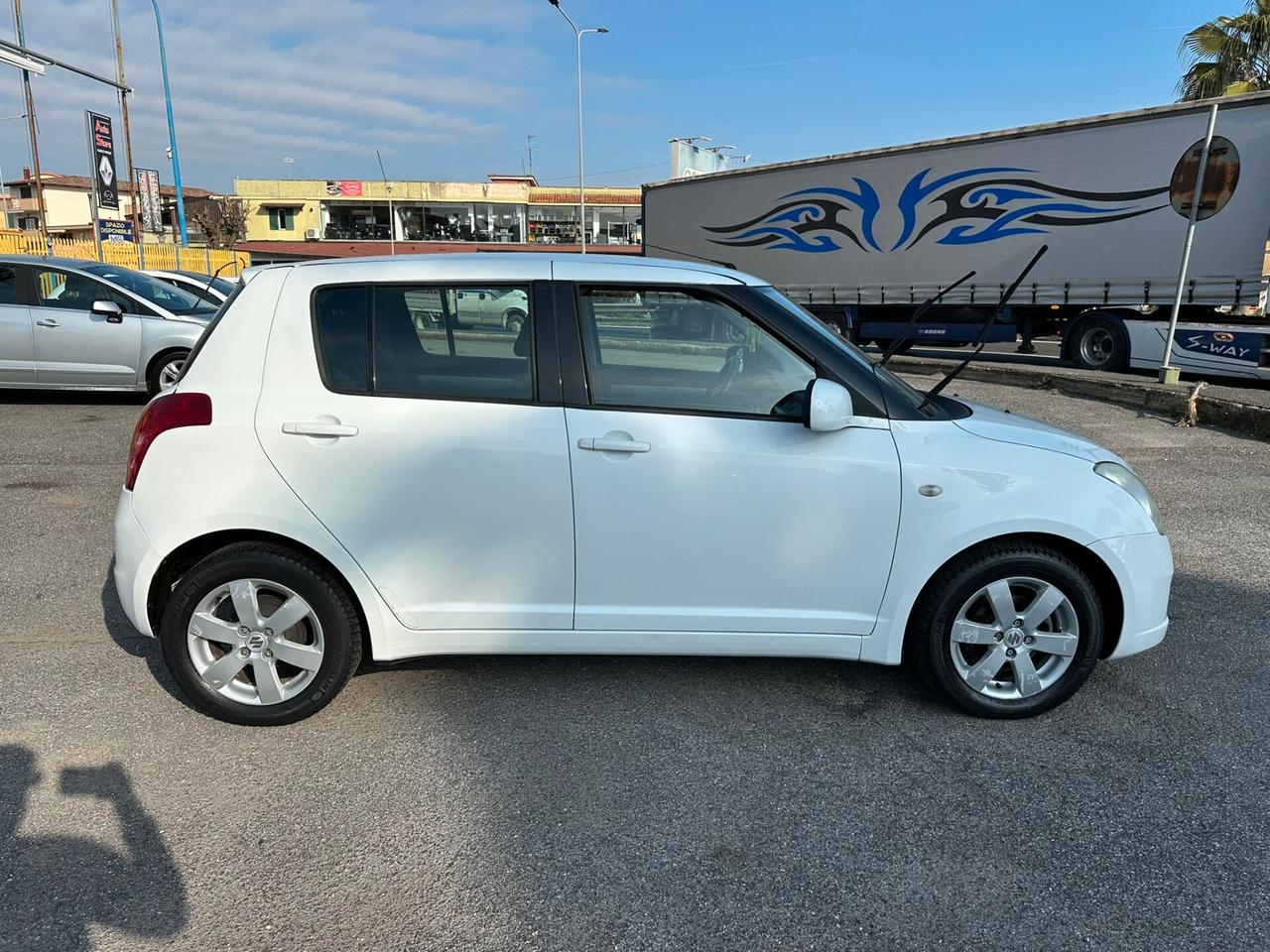 SUZUKI SWIFT GL 5-PORTE 1.3BENZINA 92CV