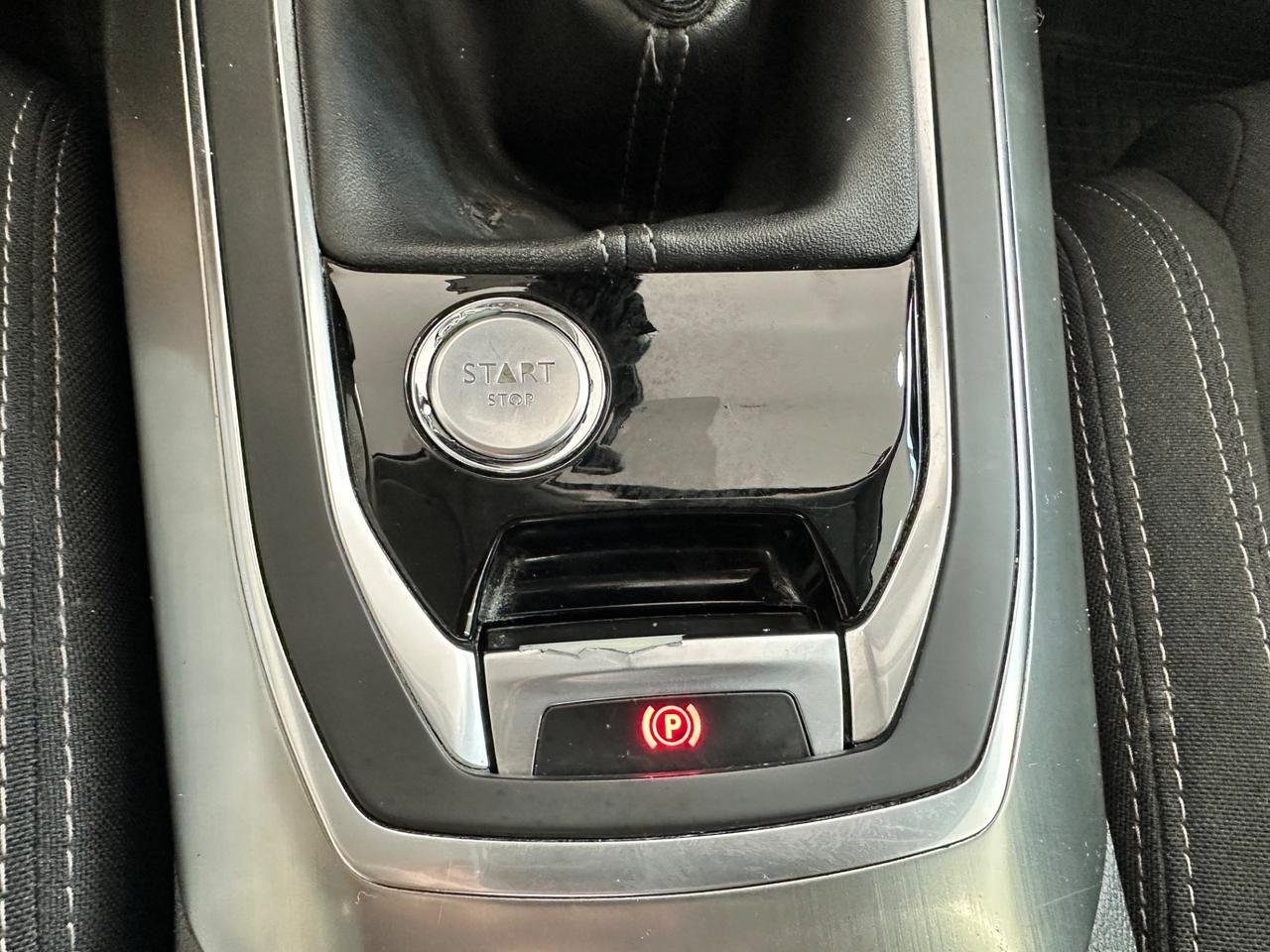 Peugeot 308 1.6 e-HDi 115 CV Stop&Start Allure
