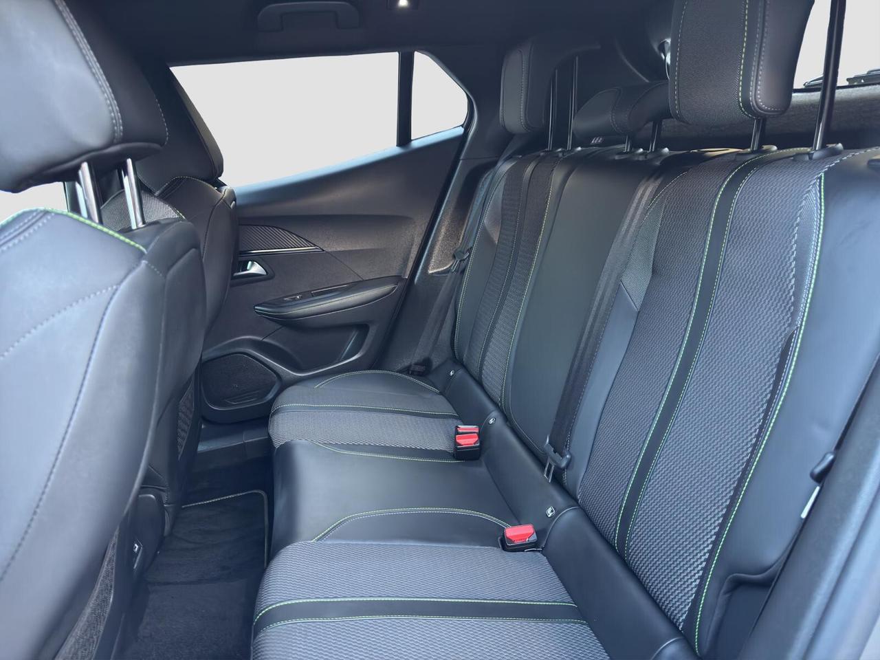 Peugeot 2008 1.5 bluehdi 130cv GT automatica 2024