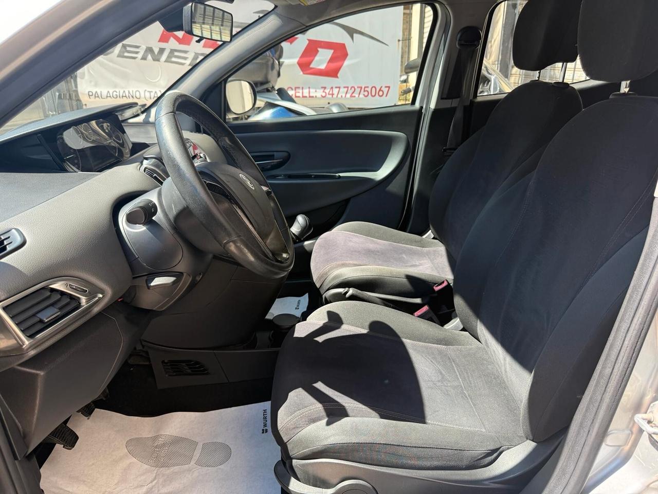 Lancia Ypsilon 1.2 GPL Gold