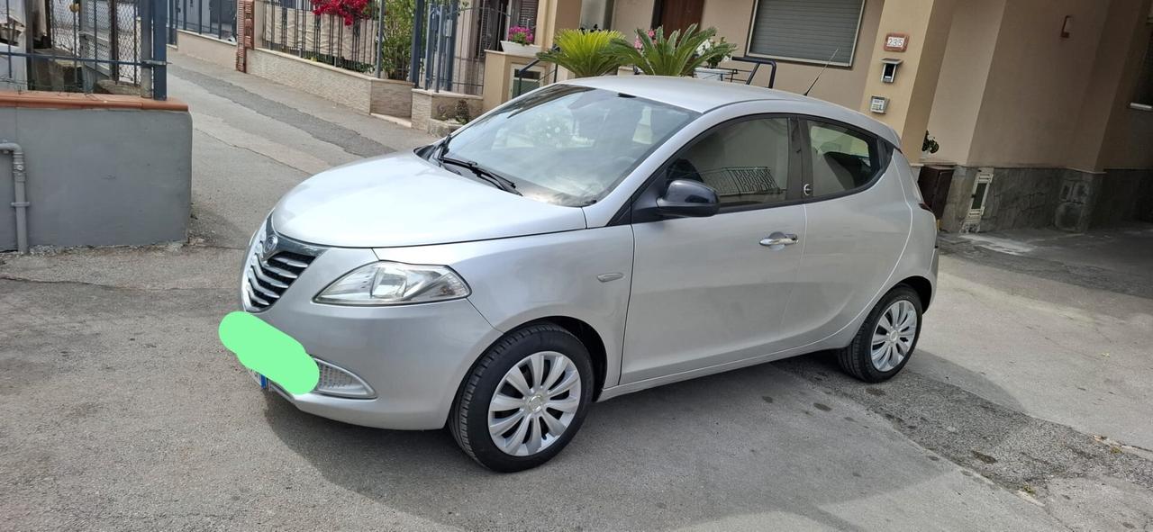 GPL Lancia Ypsilon 1.2 69 CV 5 porte GPL Ecochic Gold