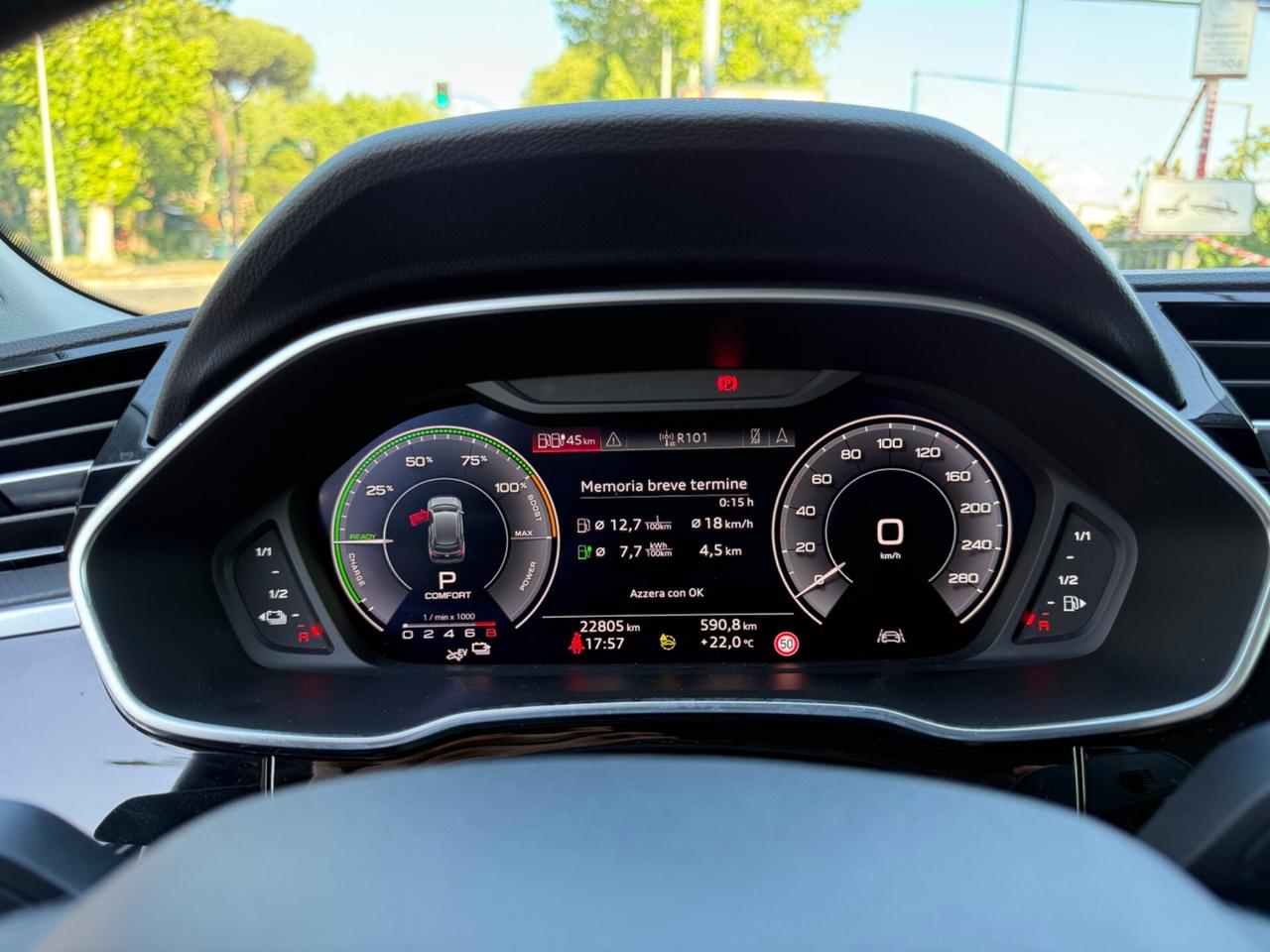 Audi Q3 45 TFSI e S tronic Business
