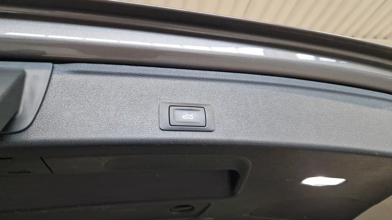 Audi A4 Avant 35 TDI/163 CV S tronic line edition