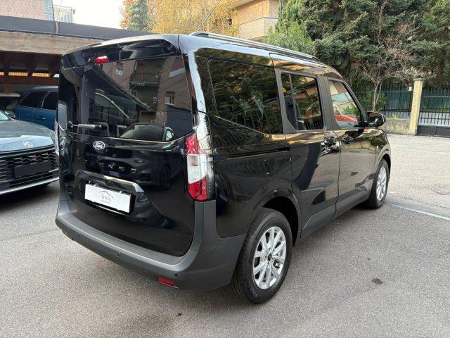 FORD Tourneo Courier 1.0 EcoBoost Powershift Titanium